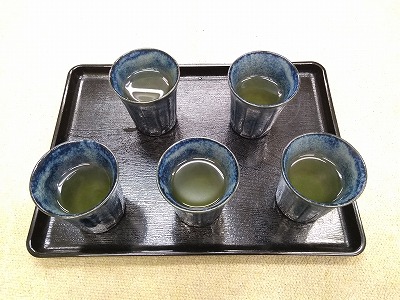 銀製湯沸かしでお湯を沸かそう